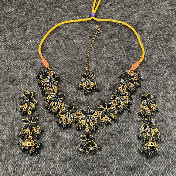 Indian Pakistani jhumka necklace earrings set - Picture 11 of 16